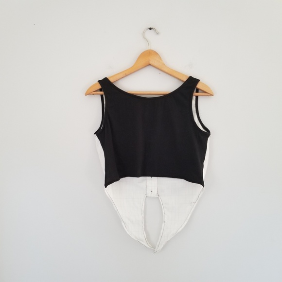 LF Furst Of A Kind Cropped Tie Shirt - Picture 2 of 5